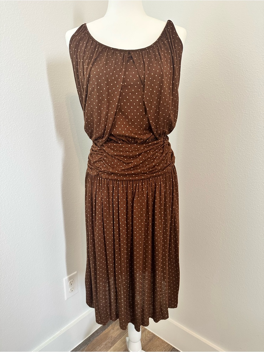 BCBGMaxAzria Brown Polka Dot Sleeveless Midi Dress